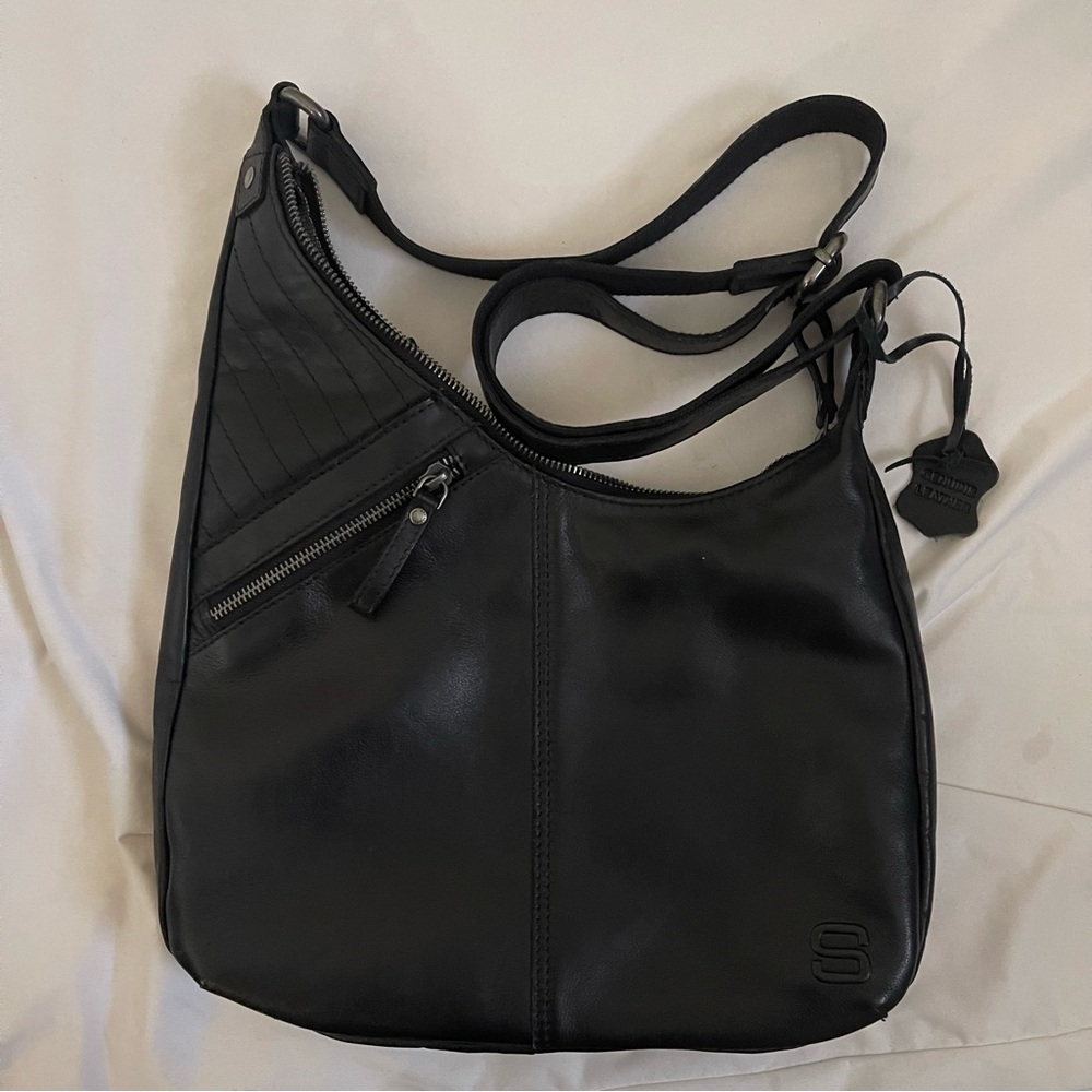 Spikes and Sparrow black shoulder/crossbody bag